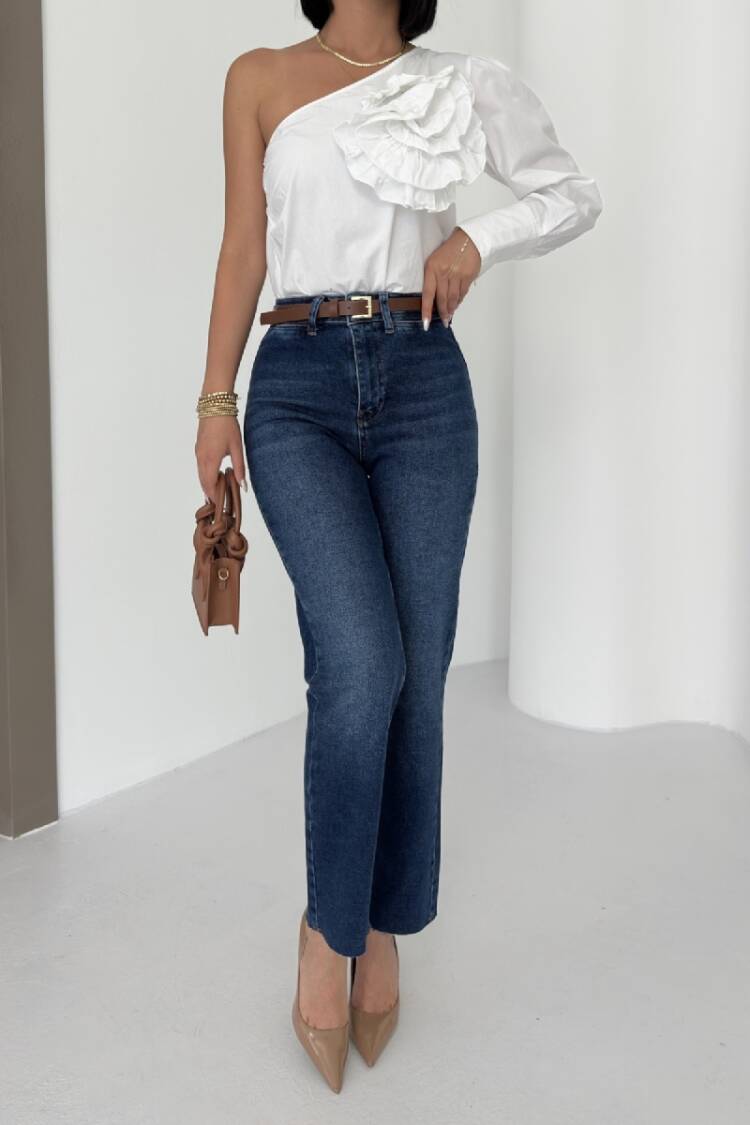 Mom Jeans With High Waist And Straight Leg
