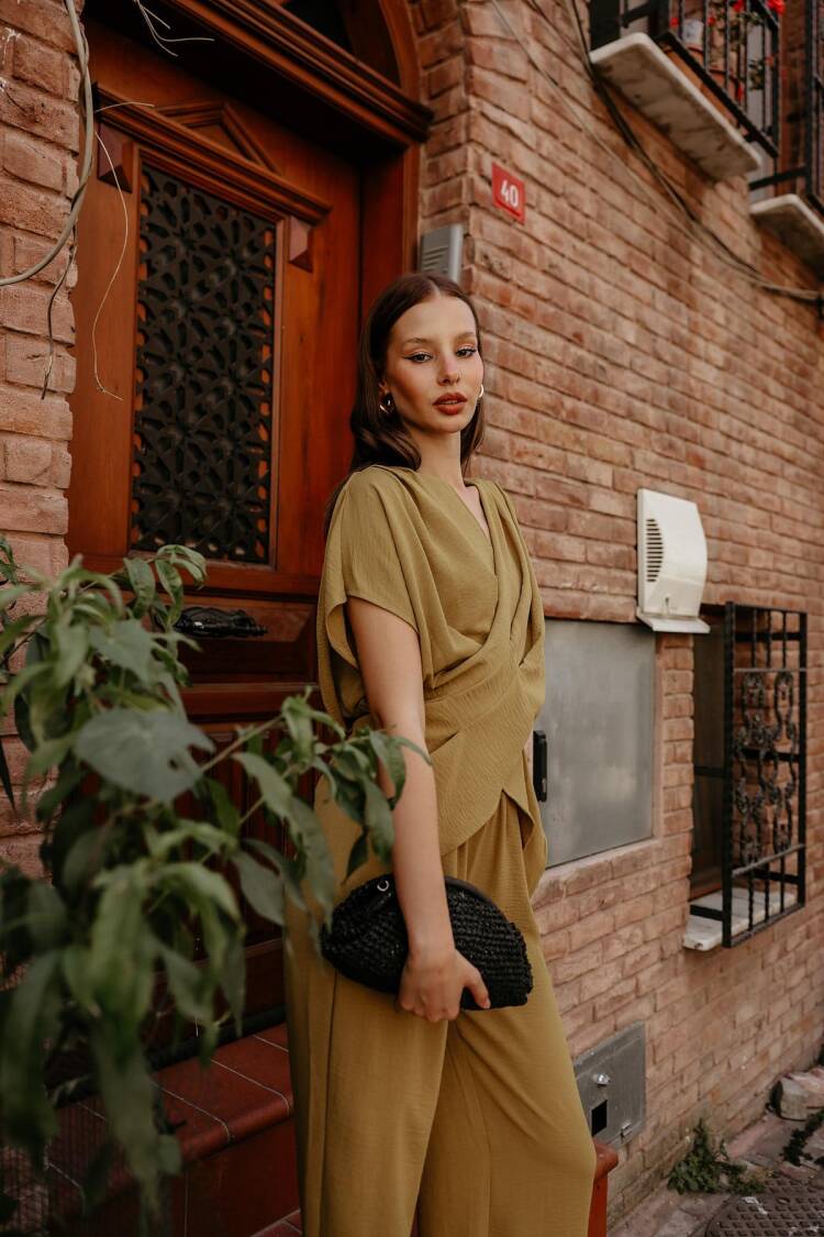 Asymmetric Cut Suit - Oil