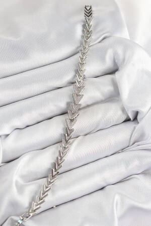 Brass Zircon Stone Inline Arrow Pattern Silver Color Women's Bracelet