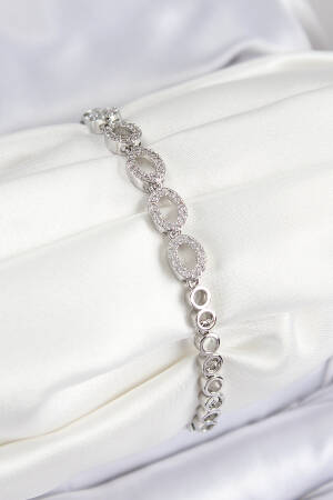 Oval Pattern Silver Color Women's Bracelet With Brass Zircon Stone