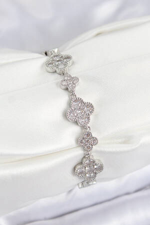 Brass Zircon Stone Clover Pattern Silver Color Vibe Series Women Bracelet