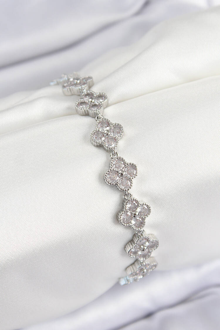 Brass Zircon Stone Clover Pattern Silver Color Vibe Series Women Bracelet