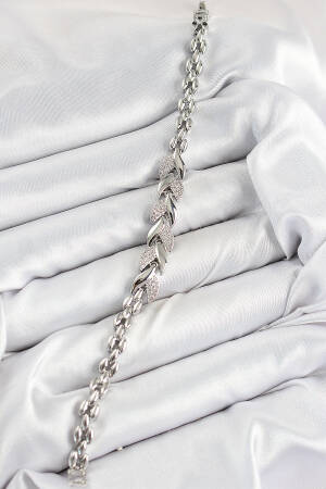 Brass Zircon Stone Fish Tail Pattern Silver Color Women's Bracelet