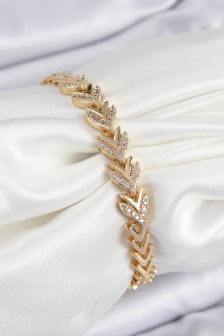 Brass Zircon Stone Inline Arrow Pattern Gold Color Women's Bracelet