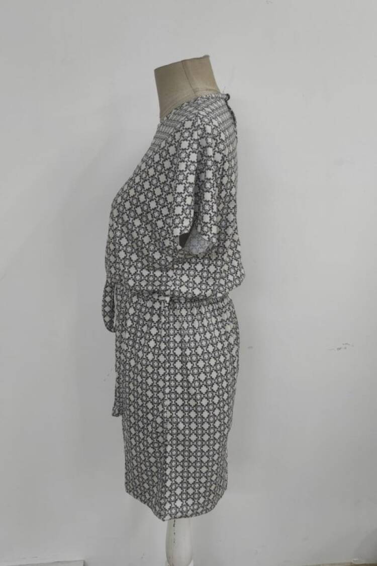 Women's Short Sleeve Round Neck Waist Belted Geometric Pattern Suprem Dress