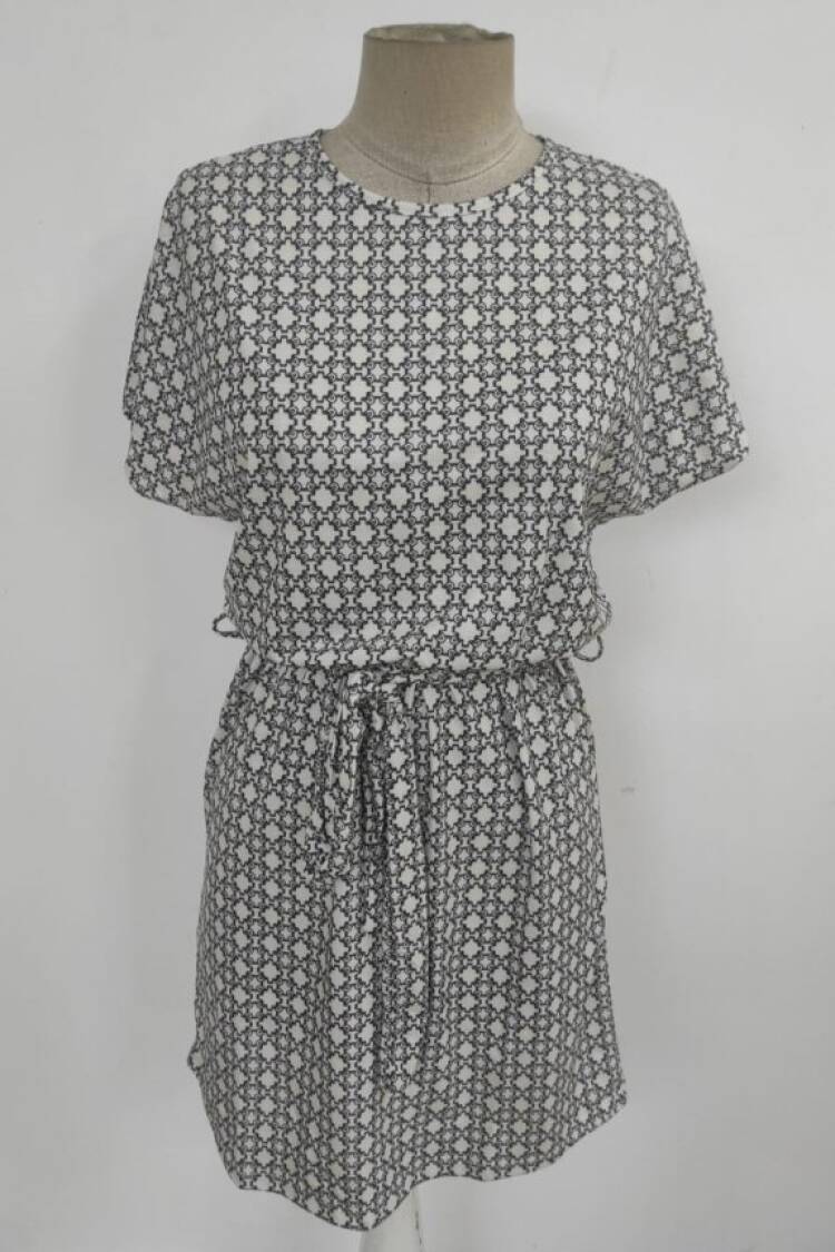 Women's Short Sleeve Round Neck Waist Belted Geometric Pattern Suprem Dress