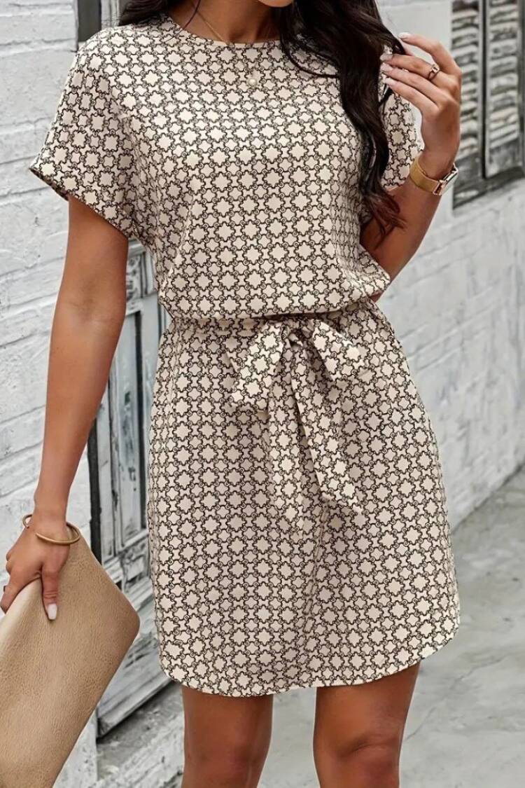 Women's Short Sleeve Round Neck Waist Belted Geometric Pattern Suprem Dress