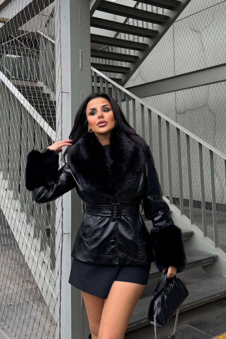 Elegant Single-Breasted Fur Coat
