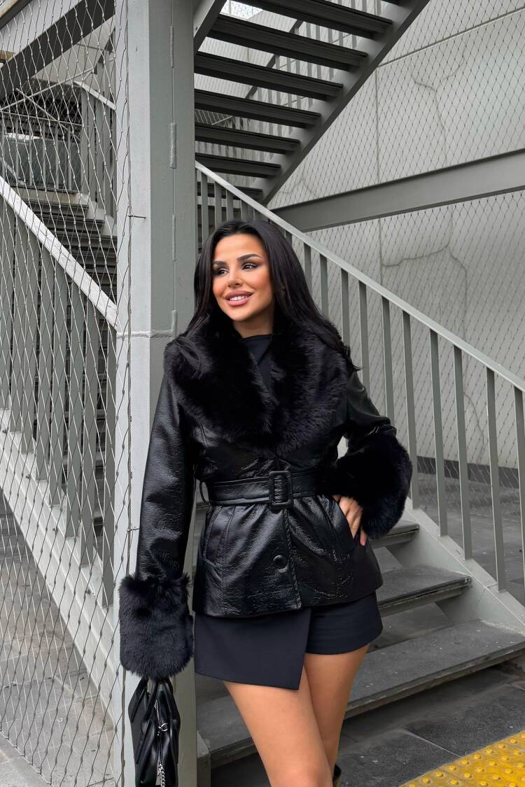 Elegant Single-Breasted Fur Coat