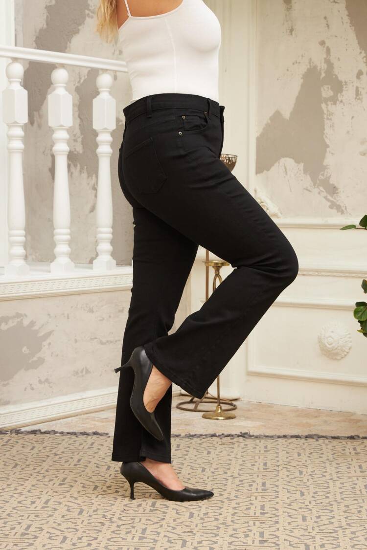 Mom Jeans With High Waist And Flare Leg