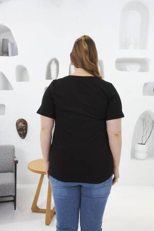 Casual Plus Size Tshirt With Tropical Pattern