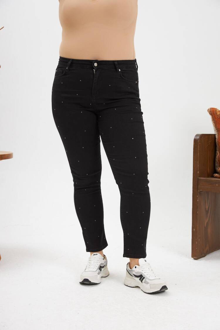 Mom Jeans With Polka Dot Pattern
