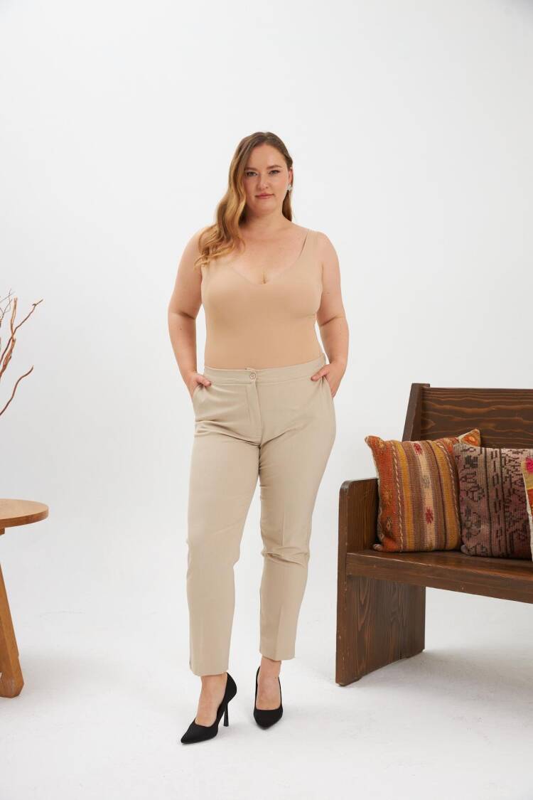 Beige Tapered Cropped Pants With Buttoned Closure
