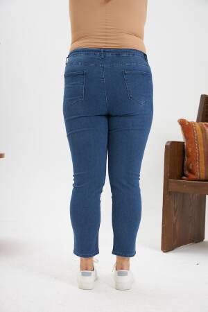 Casual Mom Jeans With Skinny Leg