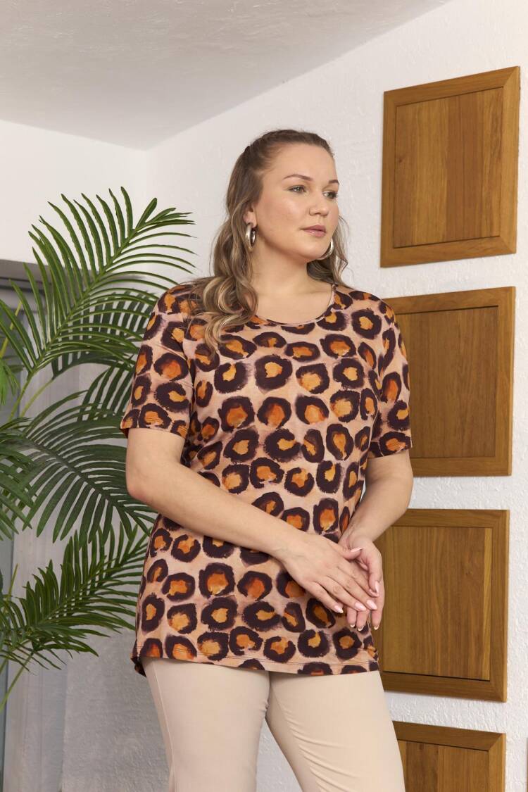 Beige Casual Plus Size Tshirt With Animal Print