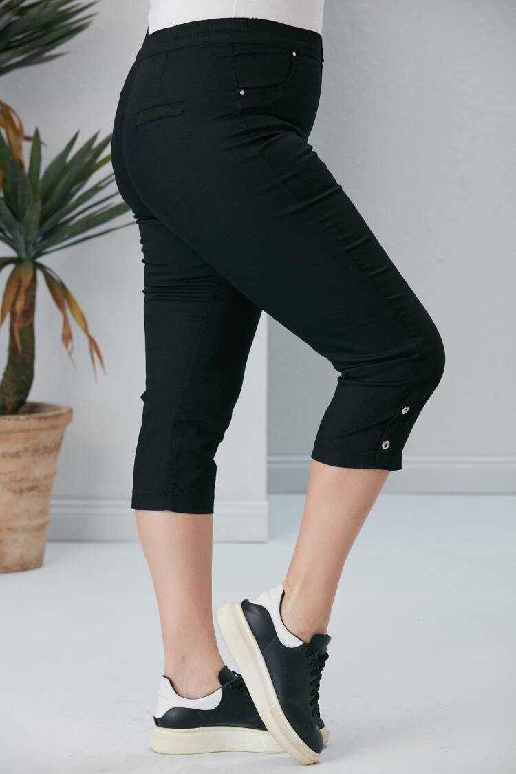 Casual Tapered Capri Pants