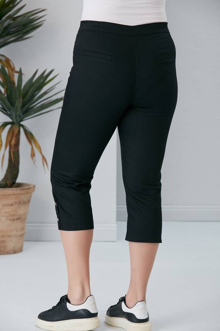 Casual Tapered Capri Pants