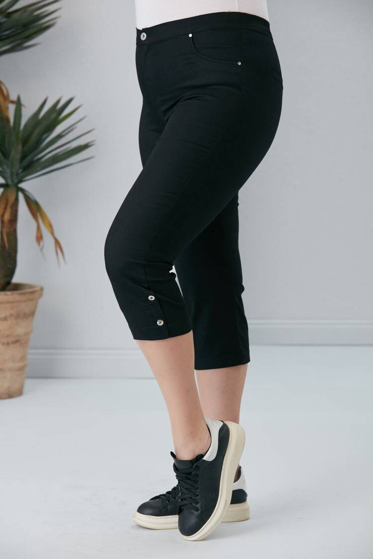 Casual Tapered Capri Pants