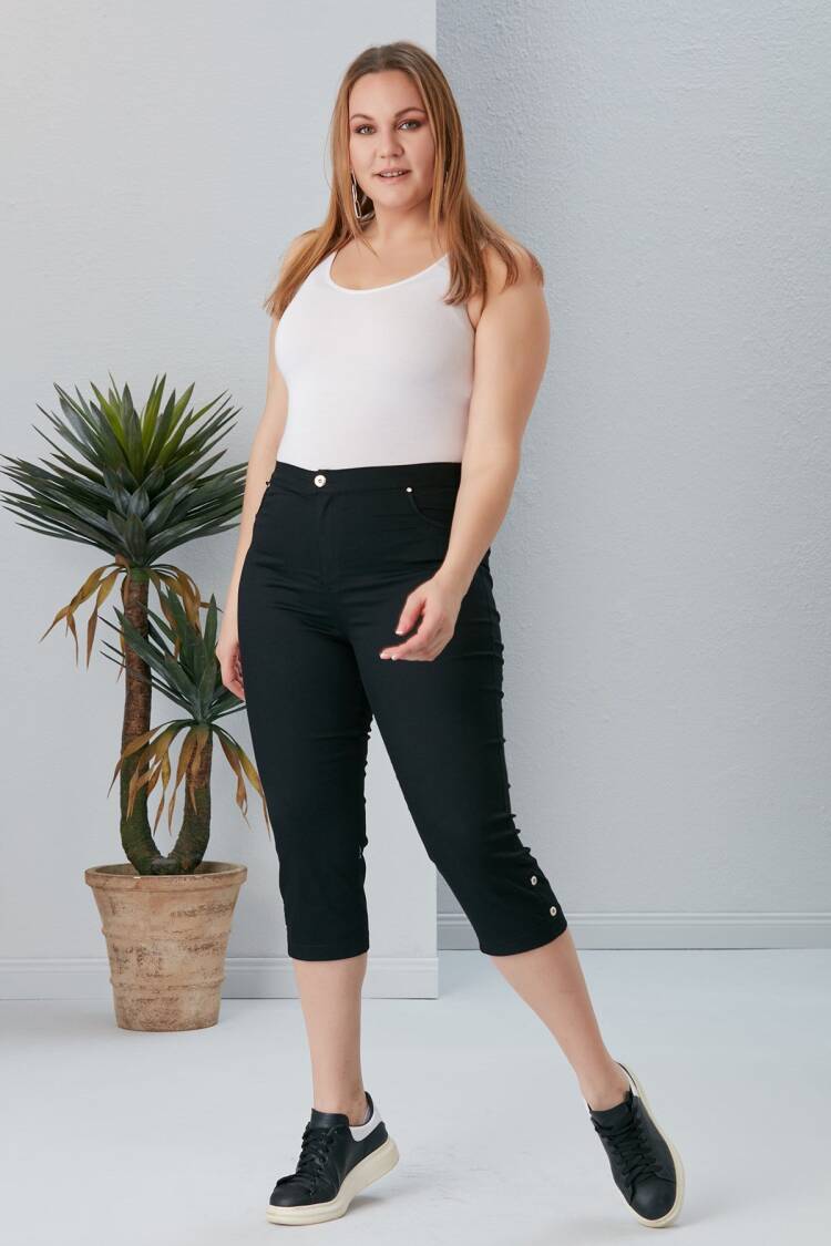Casual Tapered Capri Pants