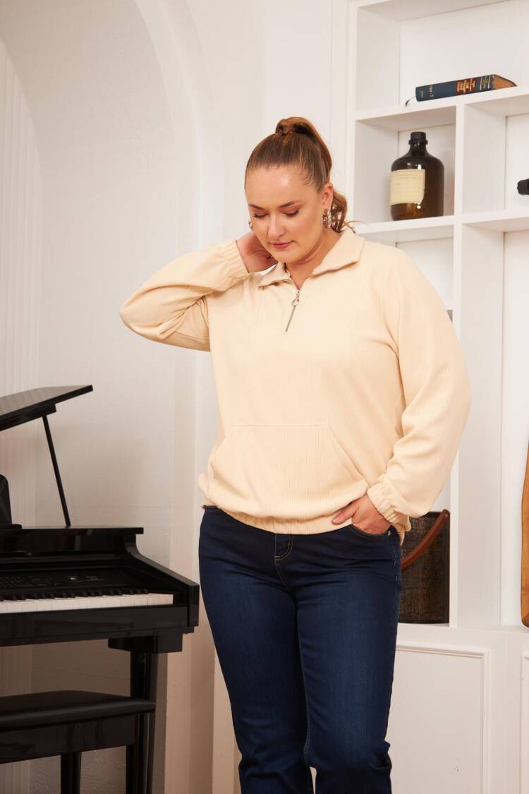 Beige Casual Plus Size Sweatshirt
