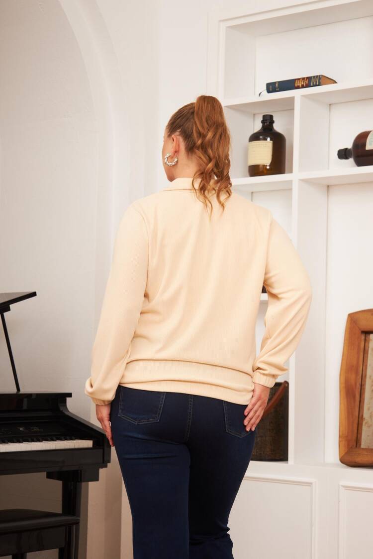 Beige Casual Plus Size Sweatshirt