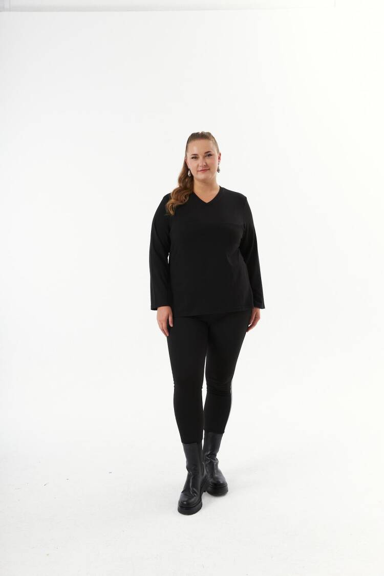 Plus Size V-Neck Elegant Blouse