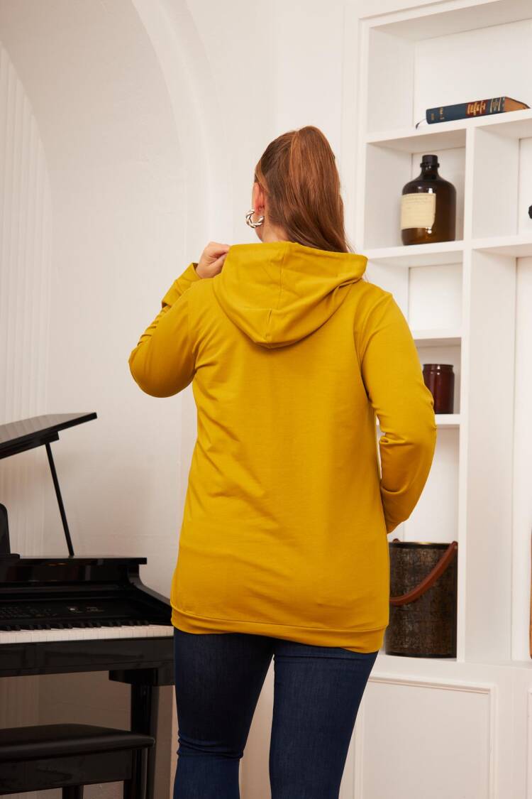 Sweatshirt With Hooded Neck And Letter Print