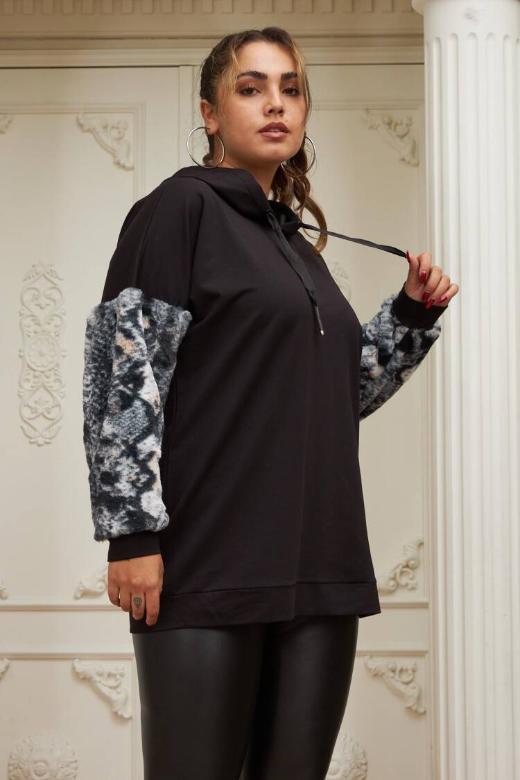 Black Oversized Hooded Neck Sweatshirt