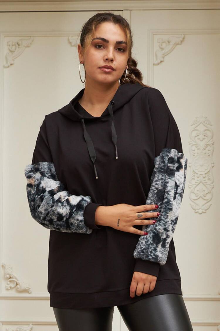 Black Oversized Hooded Neck Sweatshirt