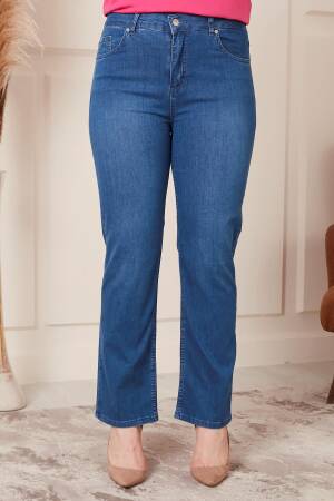 Pipe Leg Plus SizeJeans
