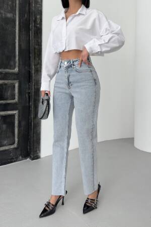 Blue Mom Jeans With High Waist And Straight Leg