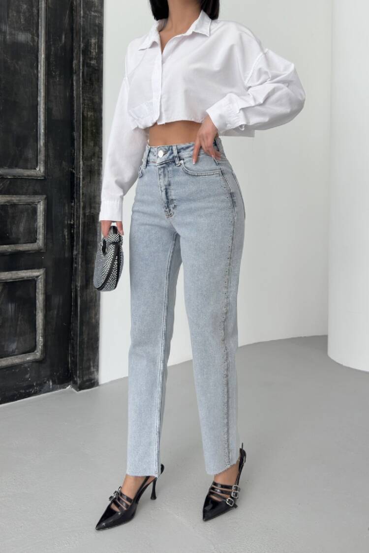 Blue Mom Jeans With High Waist And Straight Leg