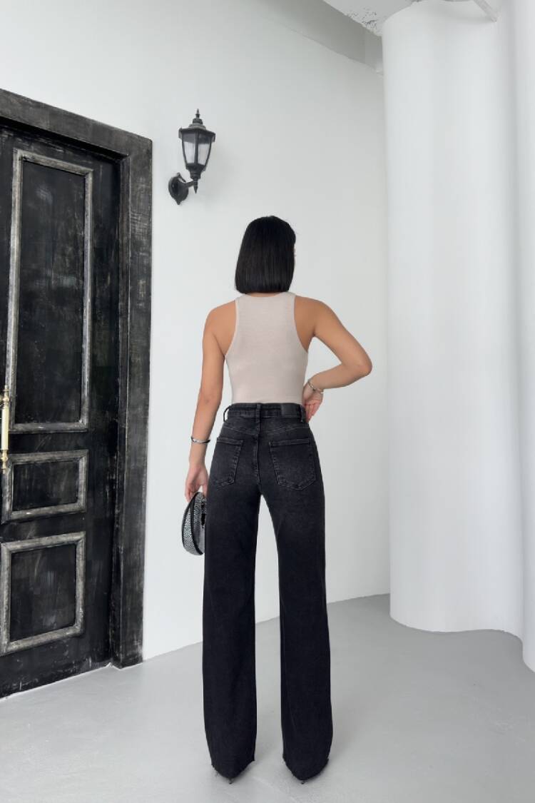 Straight Jeans With Stones