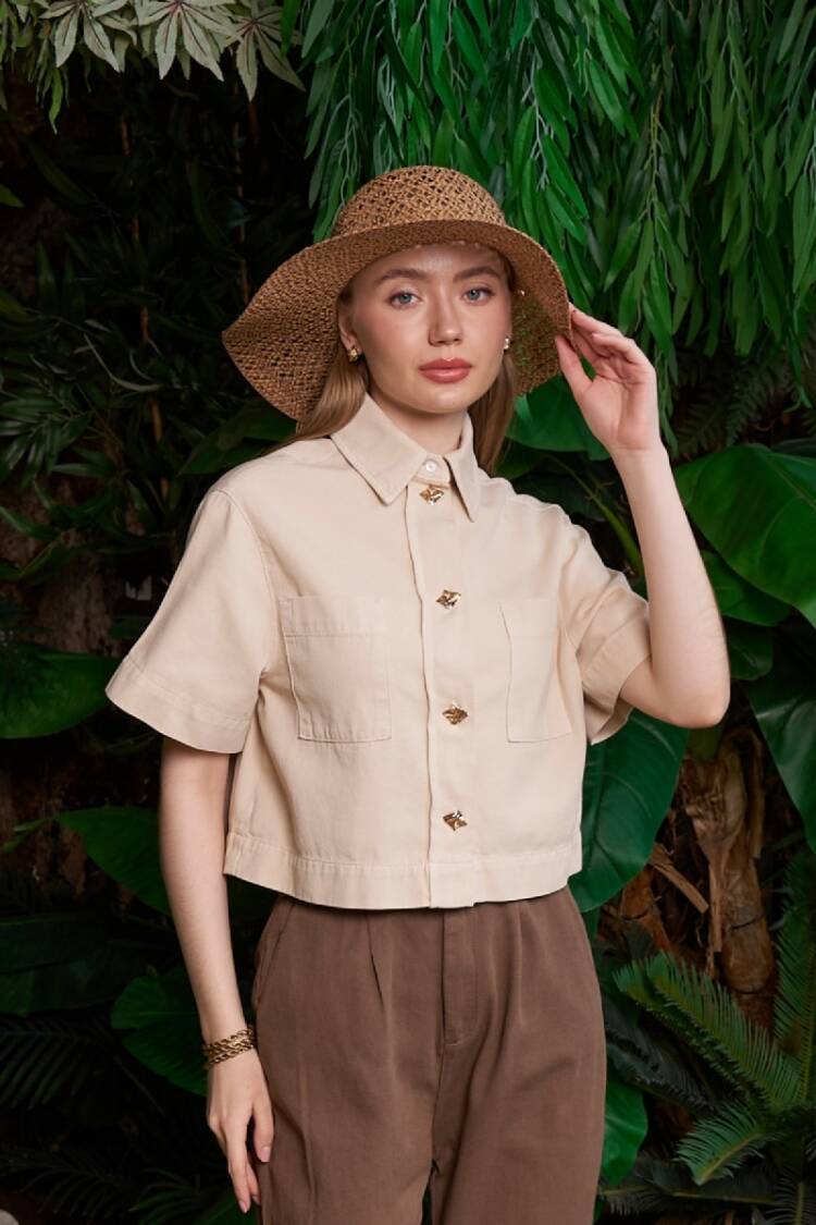 Beige Casual Shirt With Notched Neck And Half Sleeves