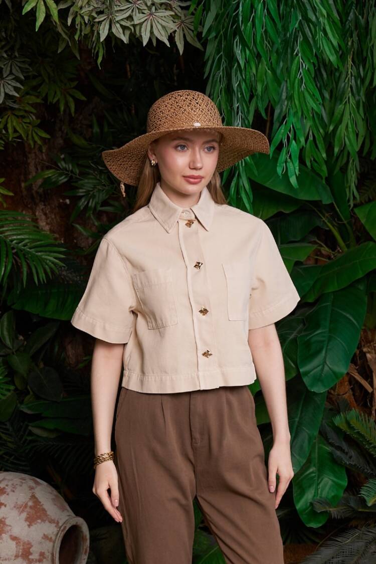 Beige Casual Shirt With Notched Neck And Half Sleeves