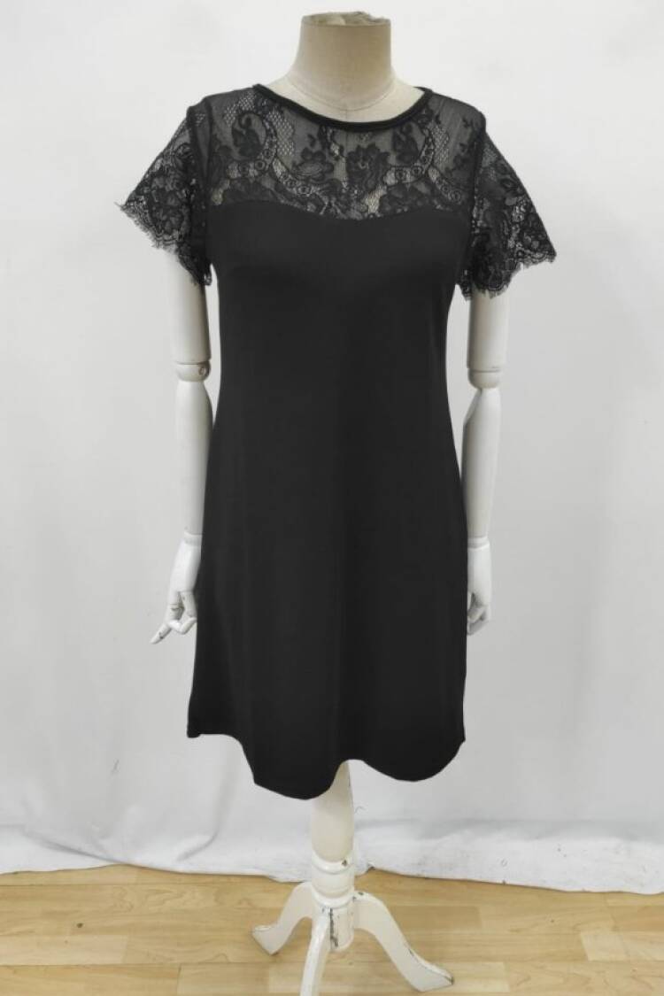 Elegant Black Floral Blouse With Short Sleeves