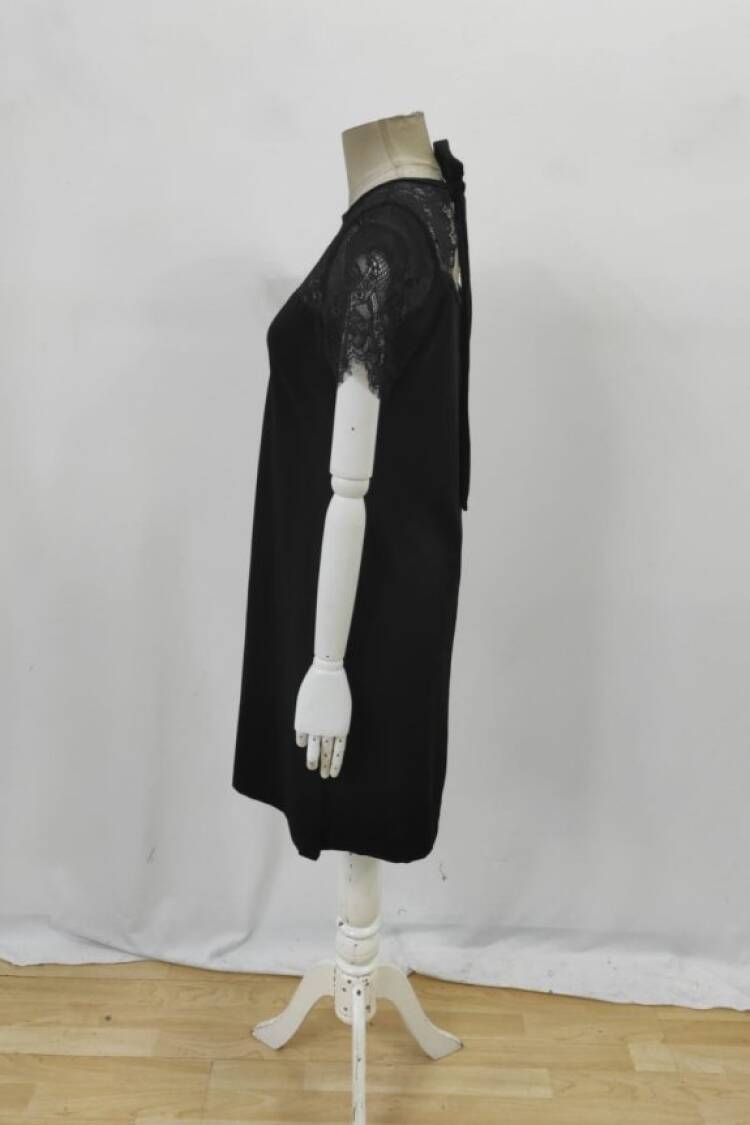 Elegant Black Floral Blouse With Short Sleeves