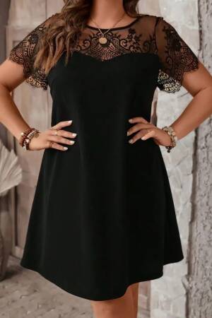Elegant Black Floral Blouse With Short Sleeves