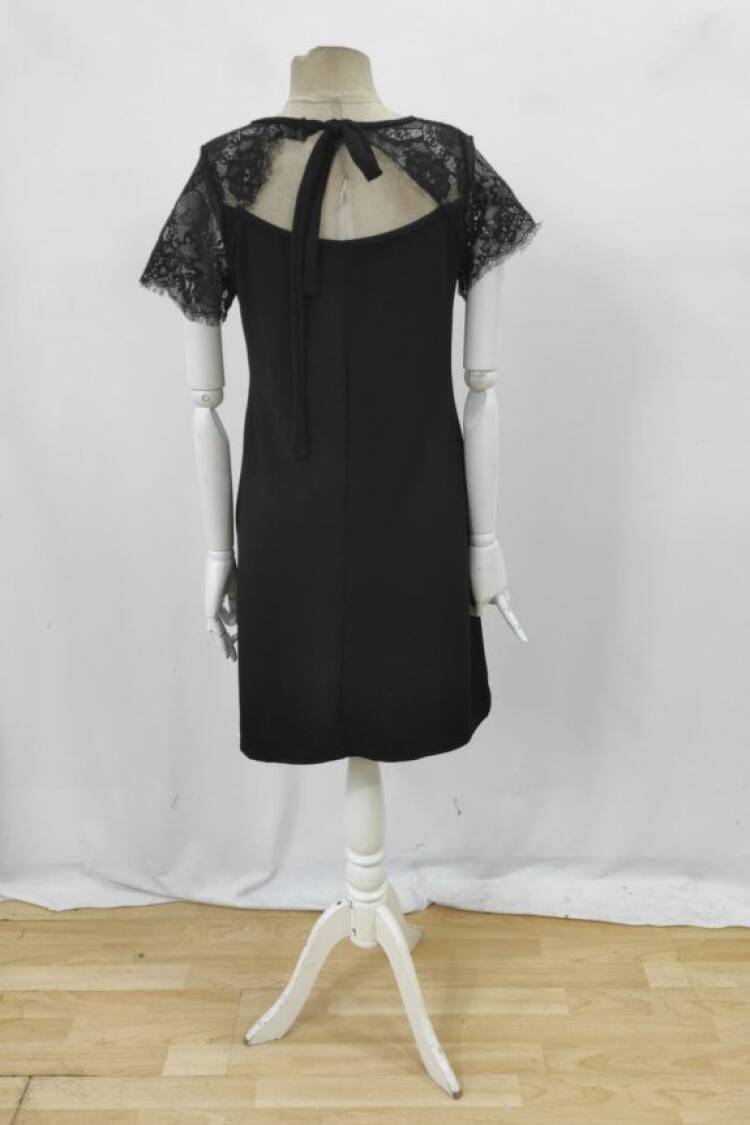 Elegant Black Floral Blouse With Short Sleeves