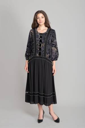 Elegant Black Fit And Flare Midi Dress