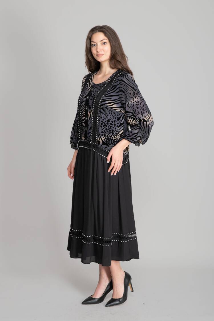 Elegant Black Fit And Flare Midi Dress