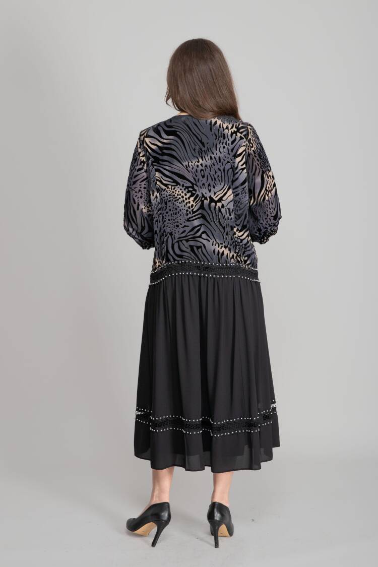 Elegant Black Fit And Flare Midi Dress
