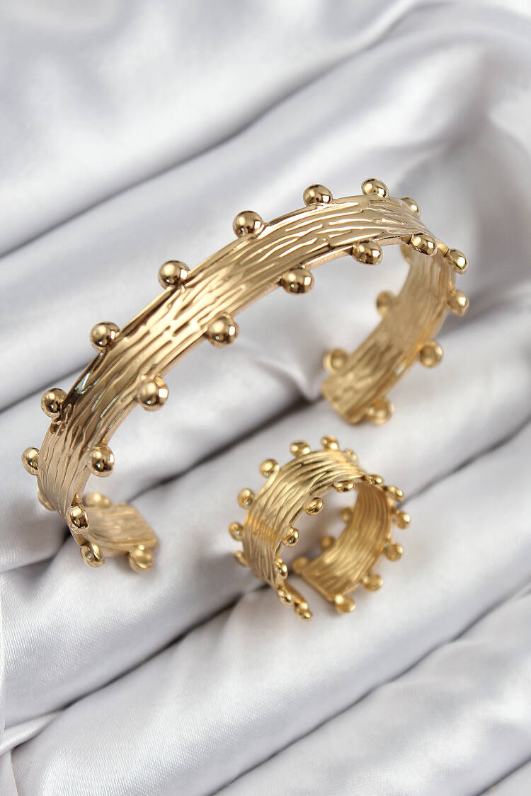 Brass Heel Pattern Gold Color Bangle Ring Set