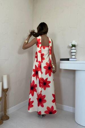 Elegant White Strapless Floor Length Slip Dress