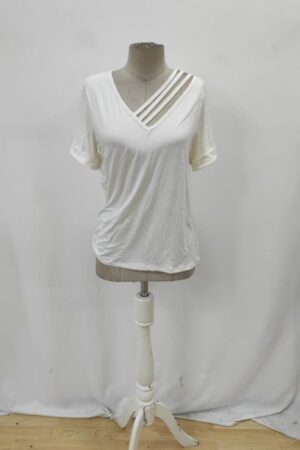 Blouse With V-Neck And Short Sleeves - Brand: Janes - Women & Kids, Baby Clothes Wholesale - Globality Store