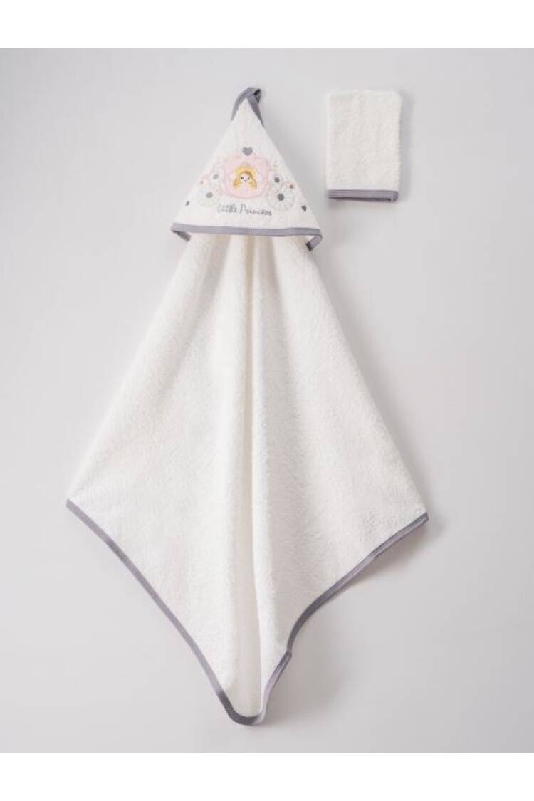 Wholesale 2-Piece Baby Girl Set with Scrub Mitt and Towel 72x80 - Brand: Ramel Kids - Kids & Baby Clothes Wholesale - Globality Store