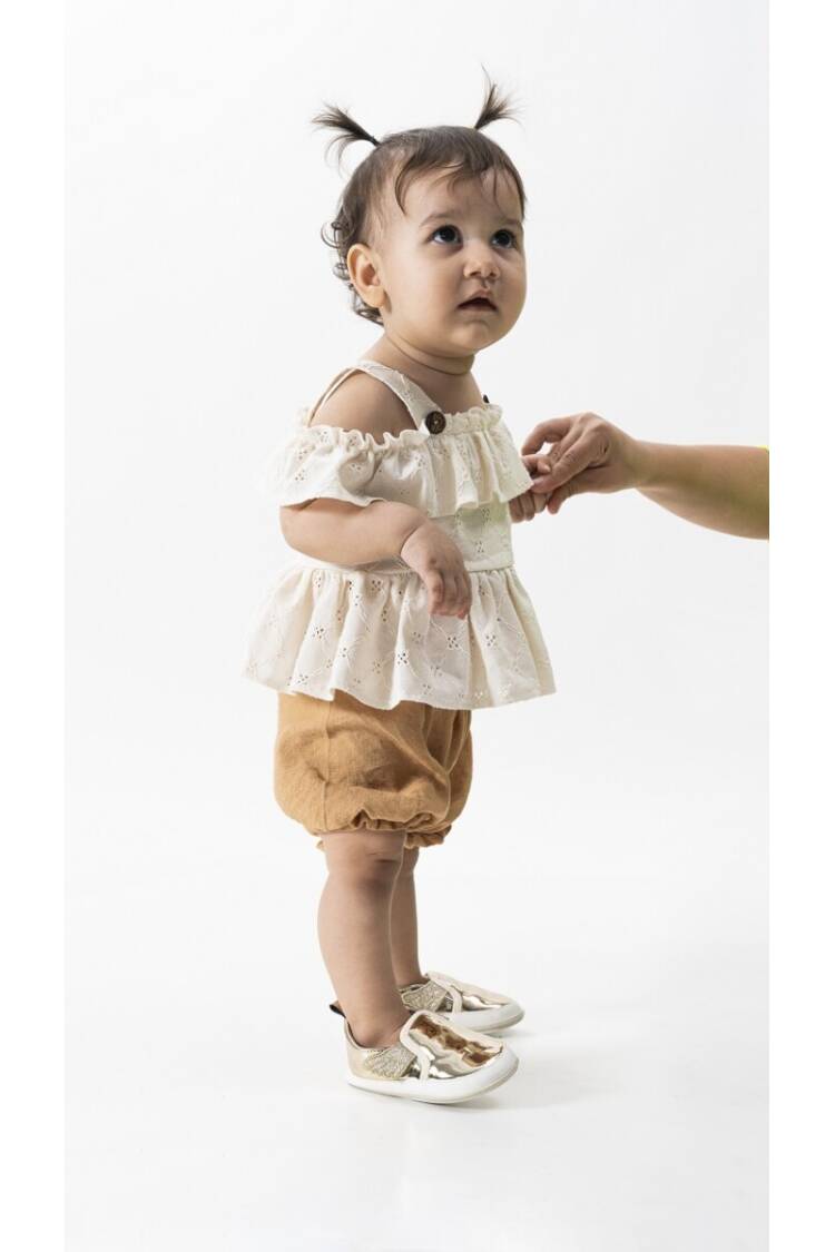 Wholesale 2-Piece Baby Girls Blouse Set With Shorts 6-18M - Brand: Wecan - Kids & Baby Clothes Wholesale - Globality Store