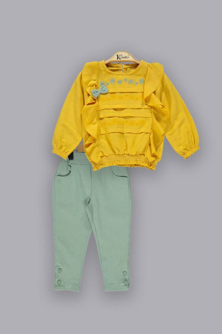 Wholesale Girls 2-Piece Sets with Shirt and Pants 2-5Y - Brand: Kumru Bebe - Kids & Baby Clothes Wholesale - Globality Store