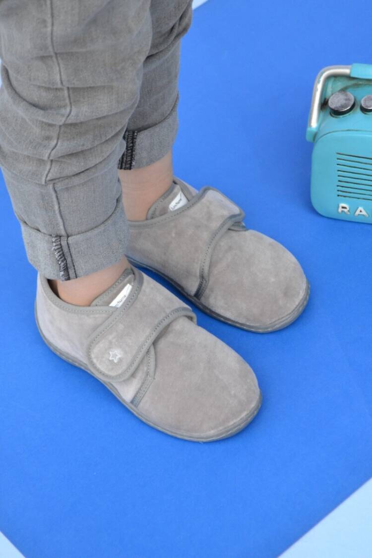 Wholesale Girls Slipshoe 23-29EU - Brand: Firststep - Kids & Baby Clothes Wholesale - Globality Store
