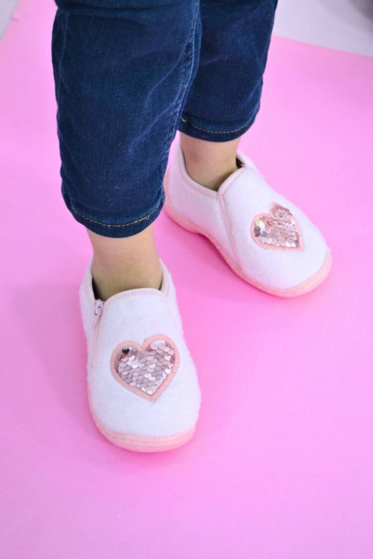 Wholesale Girls Slipshoe 23-30 EU - Brand: Firststep - Kids & Baby Clothes Wholesale - Globality Store